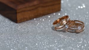 Cincin Wanita Dewasa Titanium Anti Karat / Cincin Titanium Mewah Wanita Dewasa Anti Karat Style Korea Terbaru