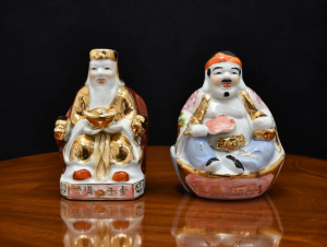 Cặp Tượng Thần Tài Thổ Địa Chiêu Tài Chất Liệu Sứ Dát Vàng Cao Cấp Đặt Bàn Thờ Thần Tài (Tài Địa Kim)