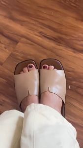 Women Slippers Simple and Fashionable Korean Edition Fairy Style Beach Anti-slip Soft Sole Sandals