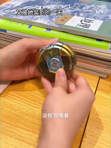 <Ngẫu Nhiên> Con Quay Vòng Xoáy Chiến Giáp Spinner Biến Hình – Đồ Chơi Giảm Stress 2025