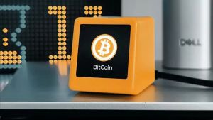 หน้าจอ GeekMagic SmallTV PRO แจ้งราคา Bitcoin Crypto แบบเรียลไทม์ BTC BNB ETH DOGE หุ้นราคาตลาด สหรัฐอเมริกา Stock