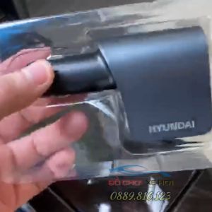 Tẩu sạc ô tô xe hơi Huydai HY-10 tích hợp 3 cổng USB điện áp ra 3.1A (Màu bạc)