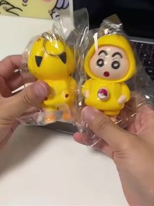 Bandai | Crayon Shin Chan Mặt Dây Chuyền Thay Đổi Khuôn Mặt Móc Khóa Giảm Căng Thẳng Trong Khuôn Viên Trường Hình Biểu Cảm Hài Hước Hình Trang Trí Máy Tính Để Bàn Dễ Thương Cho Mọi Lứa Tuổi