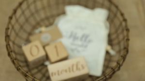 Babymommy👶Newborn Growth Milestone Wooden Cube Block Weekly Monthly Birth Growth Blok Binaan Pertumbuhan Baru Lahir