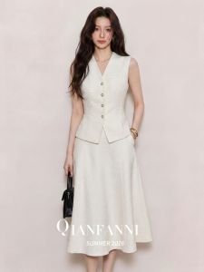 QFN | Old Money Style Elegant Professional Sleeveless Vest Womens Summer Wear