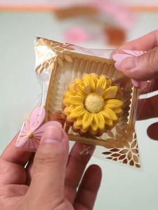 ถุงคุกกี้ 100ใบ ใส่คุกกี้ ลายดอกไม้ คุณภาพดี น่ารักมาก ถุงสำหรับขนม ถุงฝากาว