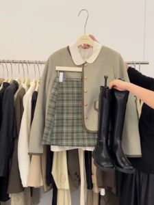 Early Autumn French Style Small Fragrance Wind Set High Sensation Jacket Shirt Skirt Korean Drama Three-piece Set Cotton Blend