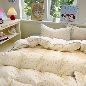 Double Layered Cotton With Scallop Edge Bed Sheet Set