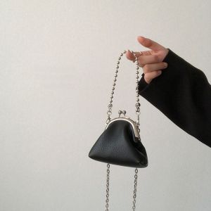 กระเป๋าสะพายข้างโซ่ Mini Cute สำหรับผู้หญิง กระเป๋าสะพายข้างแบบสะพายข้าง กระเป๋าใส่เหรียญแฟชั่นสุดเก๋ กระเป๋าสะพายข้างแบบลำลอง