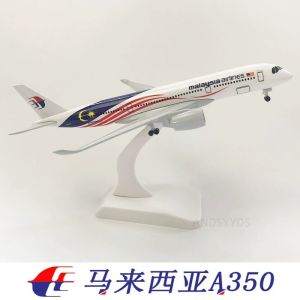 20CM 8inch Collectible Aircraft A350 Malaysia Diecast Alloy Airlines Model Plane For Collections And Displays