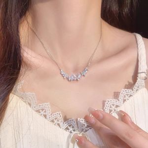 Delicate Purple Wisteria Flower Necklace Versatile High Aesthetic Value Diamond Encrusted Clavicle Chain Gift for Girlfriend Or Best Friend