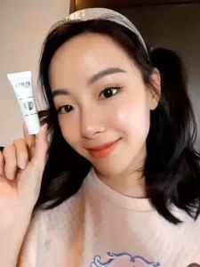 CelebSkin Happiness Shiny Serum ครีมทาผิว ช่วยให้ผิวกระจ่างใส