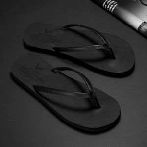 Summer 2025 Men's Casual Fashionable Sandals: Breathable Flat Heel & Anti-Slip Outdoor Shoes