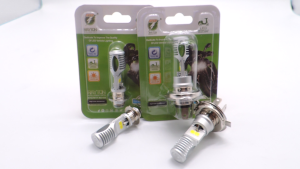 หลอดไฟ LEDหลอดไฟหน้า รถมอเตอร์ไซค์ รุ่น RTD  แสงสีขาว/ไอซ์บลู มีให้เลือก2แบบ (ก้น2ขั้วปลั๊ก3ขา) สามารถใส่ได้หลายรุ่น