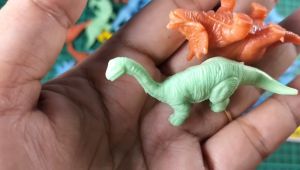 100 pcs mainan binatang campur dinosaurus kecil mainan murah
