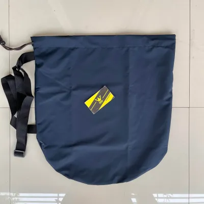 Sarung Helm Waterproof Tebal Kuat / Cover Helm Selempang Waterproof