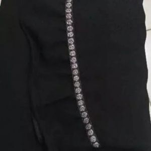 Khimar Syari Jetblack Variasi Renda lis bintik Belah Tali