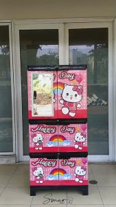 Lemari Plastik 4 Susun Jumbo Rak Gantung Hello Kitty Doraemon Pakaian Serbaguna Cermin Kunci Murah Awet Kokoh DVPS