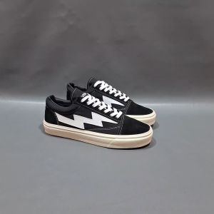 SEPATU REVENGE X STORM PETIR OG HITAM LIST PUTIH SUEDE 39-43