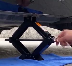 ZCAUTO Bộ Kích Gầm Ô Tô Kích Thay Lốp Cho Xe Hơi Có Đòn Bẩy Nâng Gầm Dễ Dàng Trọng Tải 2.5 Tấn