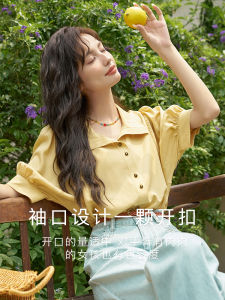 เสื้อเชิ้ตแขนสั้นทรงหลวมสบาย ๆ สำหรับผู้หญิงในช่วงฤดูร้อน สไตล์ใหม่ บางเฉียบ สีสันสดใส คอปกพับ สไตล์เรียบง่าย