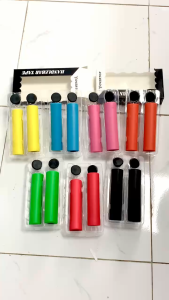 Tay nắm mẫu mút trơn Overtop cho xe đạp