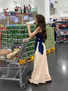 Áo Ba Lỗ Dệt Kim Không Tay Màu Xanh Cho Nữ Mùa Hè 2025 Áo Ba Lỗ Bó Sát Cổ Chữ V Tay Ngắn Dáng Rộng Thường Ngày