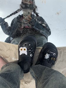 Thick Bottom Anti-Slip Cat Patterned DIY Clog Shoes Womens Slip-On Hollow out Fashionable Cool Summer Sandals EVA Material