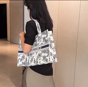 Korean Fashion Womens Shoulder Messenger Large Capacity Popular Felt Handbags Shopping bag 2E49
