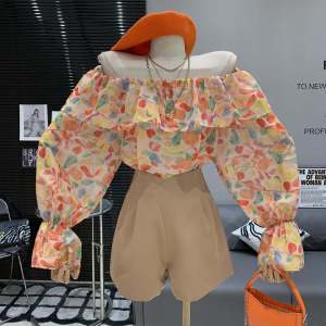 Áo Sơ Mi Chiffon in Hoa Một Bên Vai Gợi Cảm Mùa Hè Phong Cách Pháp Che Giấu Mỡ Tay Áo Dài Tay Áo Thun Cổ Tròn Thường Ngày