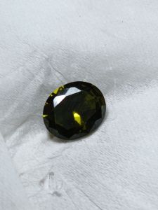 Batu akik sere hijau tua nempel kaca