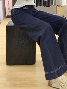 กางเกงยีนส์ทรงหลวมเอวสูงสีเข้มสำหรับผู้หญิง กางเกงขายาวทรงหลวมสไตล์ย้อนยุค กางเกงขายาวทรงขากว้างสำหรับใส่ไปทำงานในฤดูใบไม้ร่วงและฤดูหนาว