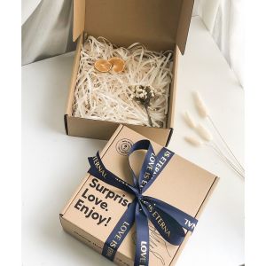 Hộp Quà Tặng Kèm Túi Giấy Ready To Go (Nhiều Phân Loại) Phù Hợp Để Gói Nến Thơm Tinh Dầu Heny Garden