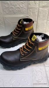 SEPATU SAFETY ANTI SLIP KULIT IMITASI UJUNG BESI BEST SELLER UNTUK KERJA PROYEK PRIA