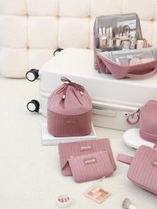 Dutch Velvet Stand-Up Cosmetic Bag Spacious Makeup & Toiletry Organizer for Travel RH2506W