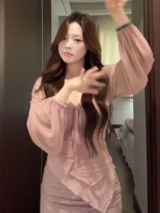 French Style Beautiful Unique V-Neck Lace Top Skirt Two-Piece Set Autumn Elegance Whole Set OOTD Matching Girl Student Lady