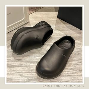 QXshop สินค้าคุณภาพ รองเท้าแฟชั่นผู้หญิง วัสดุยางสวมใส่สบาย สีสันคุมโทนแมทช์ง่ายกับทุกลุค ใครใส่ก็ปัง รุ่นนี้บอกเลยว่าห้ามพลาดดดด