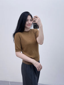 เสื้อสเวตเตอร์คอตั้งคอตตอนเนื้อสัมผัสเบาบางสไตล์คลาสสิกสำหรับผู้หญิงในฤดูใบไม้ผลิและฤดูร้อน แขนสั้น คอกลม ระบายอากาศได้ดี