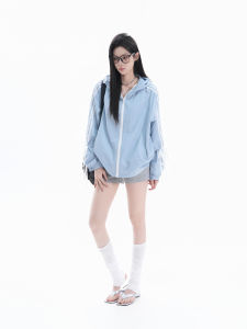 zuocisankon | American Retro Hoodie with Stripes and Bow Tie Detail
