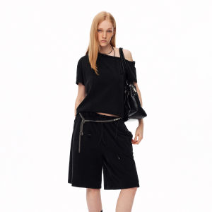 Loose Irregular Off-shoulder Rope-adjustable T-shirt and Capri Pants Set