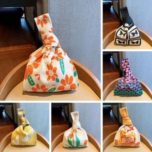 GOODOO การออกแบบเฉพาะ ถุงช้อปปิ้งถุง ผู้หญิงผู้หญิงผู้หญิง กระเป๋าโท้ท งานทำมือ กระเป๋าถือแบบถัก กระเป๋าข้อมือปม