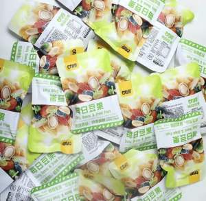 (Sỉ) 1kg 30gói Hạt mix nội địa trung 4 màu Hạt ngũ cốc sấy khô tẩm vị nội địa trung