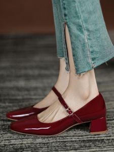 French Style Square Head Thick Heel Womens Shoes Spring Autumn Versatile Light Mouth Retro Red Mary Jane Shoes Fashionable All-Match Flat Heels