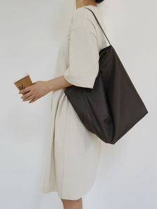 Panlulupan Elegant Pure Color Tote Womens Bag Lightweight Shoulder Fashionable Casual Nylon Handbag for Young Ladies