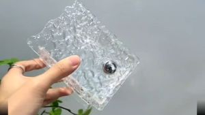 Comb Storage Rack Bathroom Toothbrush Toothpaste Shaver Storage Container Bathroom Toilet Wall Mounted Non Perforated