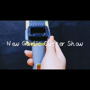 1pc Garlic Crusher With Handle TPR ABS Portable Cheese Grater Kitchen Supplies Tools