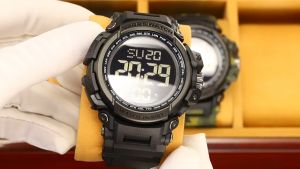 SKMEI 2422 Jam Tangan Pria Digital Sport Anti Air 5 Bar