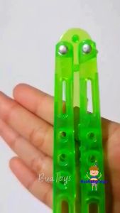 มีด มีพับจีน มีดพับ ของเล่น สีสัน สดใส ยาวประมาณ 18 ซม. ตอนกางออก วัดรวม คละสี จํานวน 12 ชิ้น (คละสี คละแบบ) / มีดของเล่น มีดพลาสติก