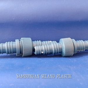 Sambungan Selang Plastik Universal 1/2" - 1" Hidup Hijau - Hitam