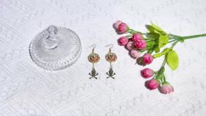Bandai | One Piece Pirate King Pirate Straw Hat Pendant Earrings Retro Pirate Skull Earrings Personalized Earrings